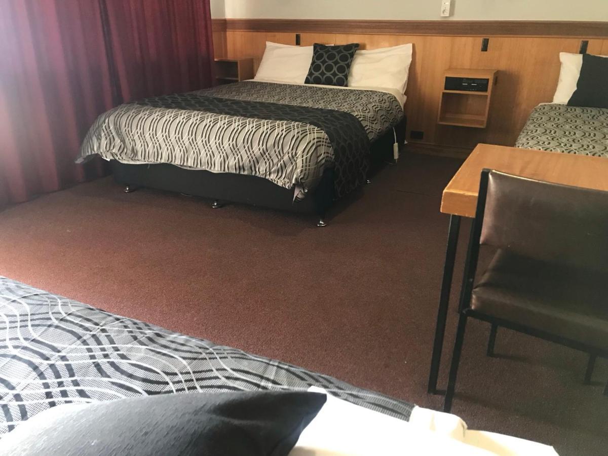 County Lodge Motor Inn Уест Уайлонг Екстериор снимка